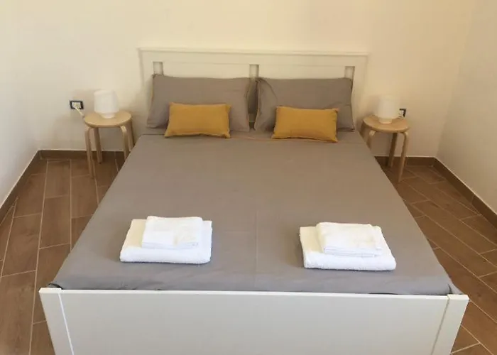 La Torretta Di Alessia 3* 오글리아스트로 실렌토
